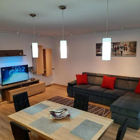 Sorin'S Comfortable Apartment Braşov Exteriör bild