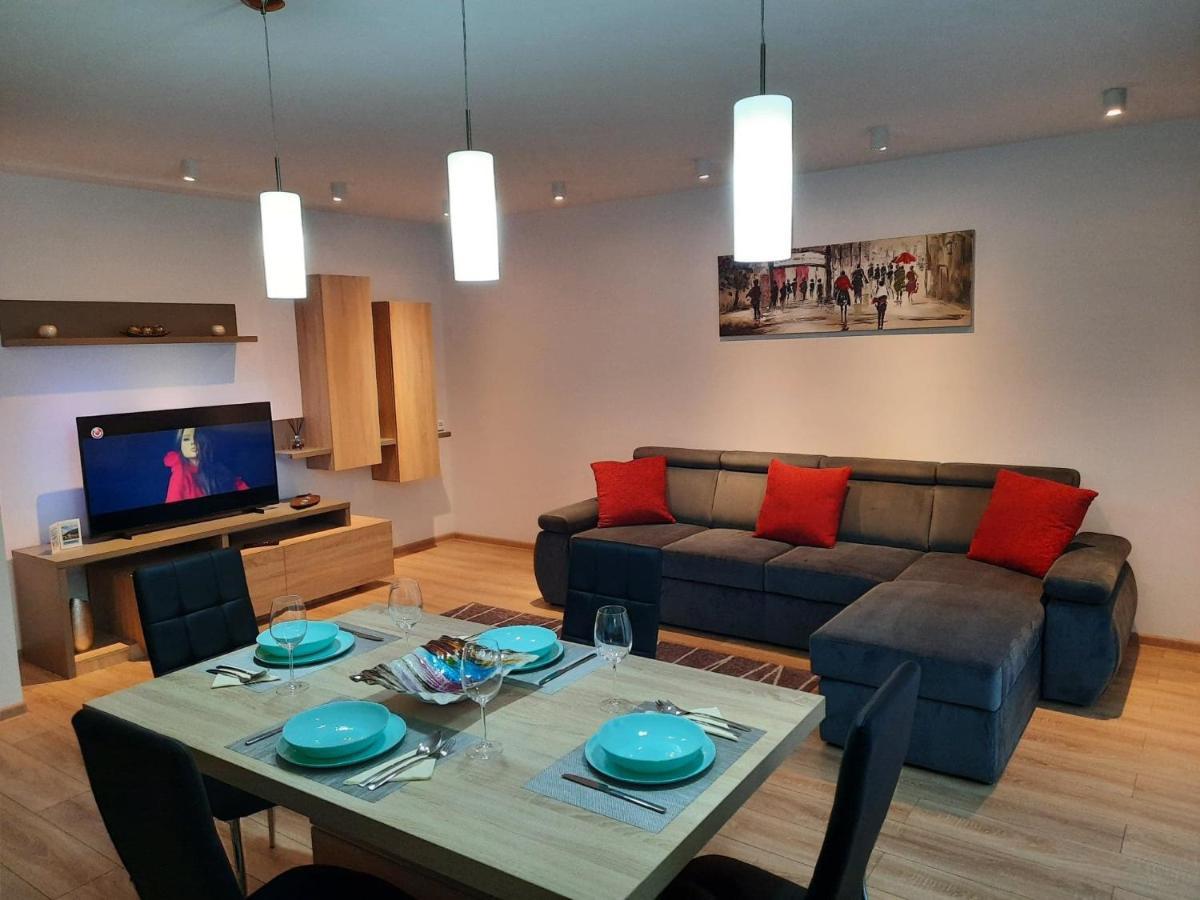 Sorin'S Comfortable Apartment Braşov Exteriör bild